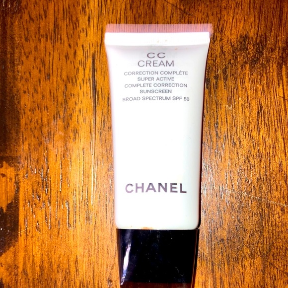 CHANEL CC CREAM